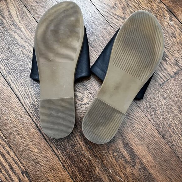 Steve Madden Karolyn Black Leather Slides - Picture 3 of 6